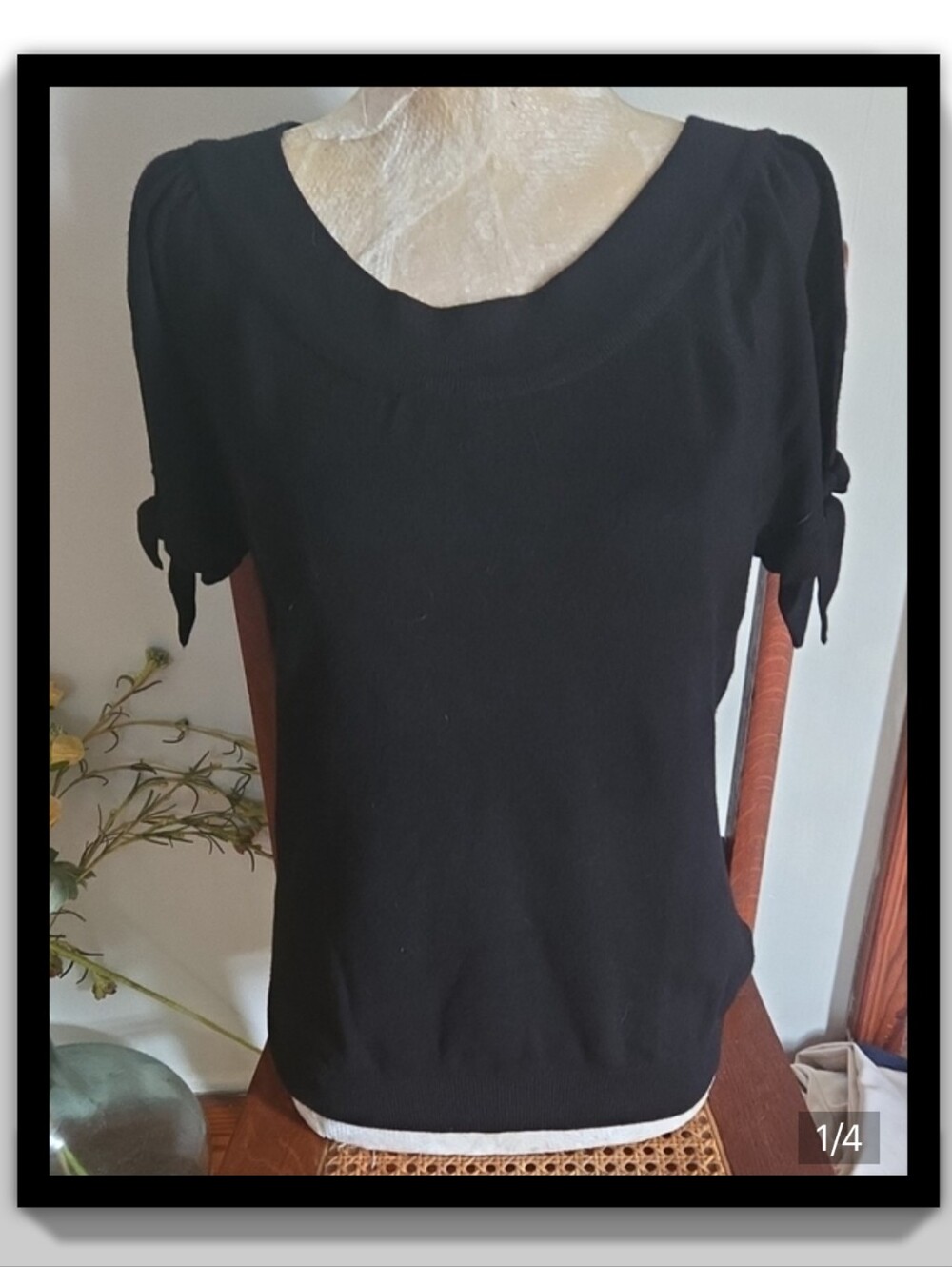 Joseph A Black Short Sleeve Knit Top with Tie Sleeves Size Small